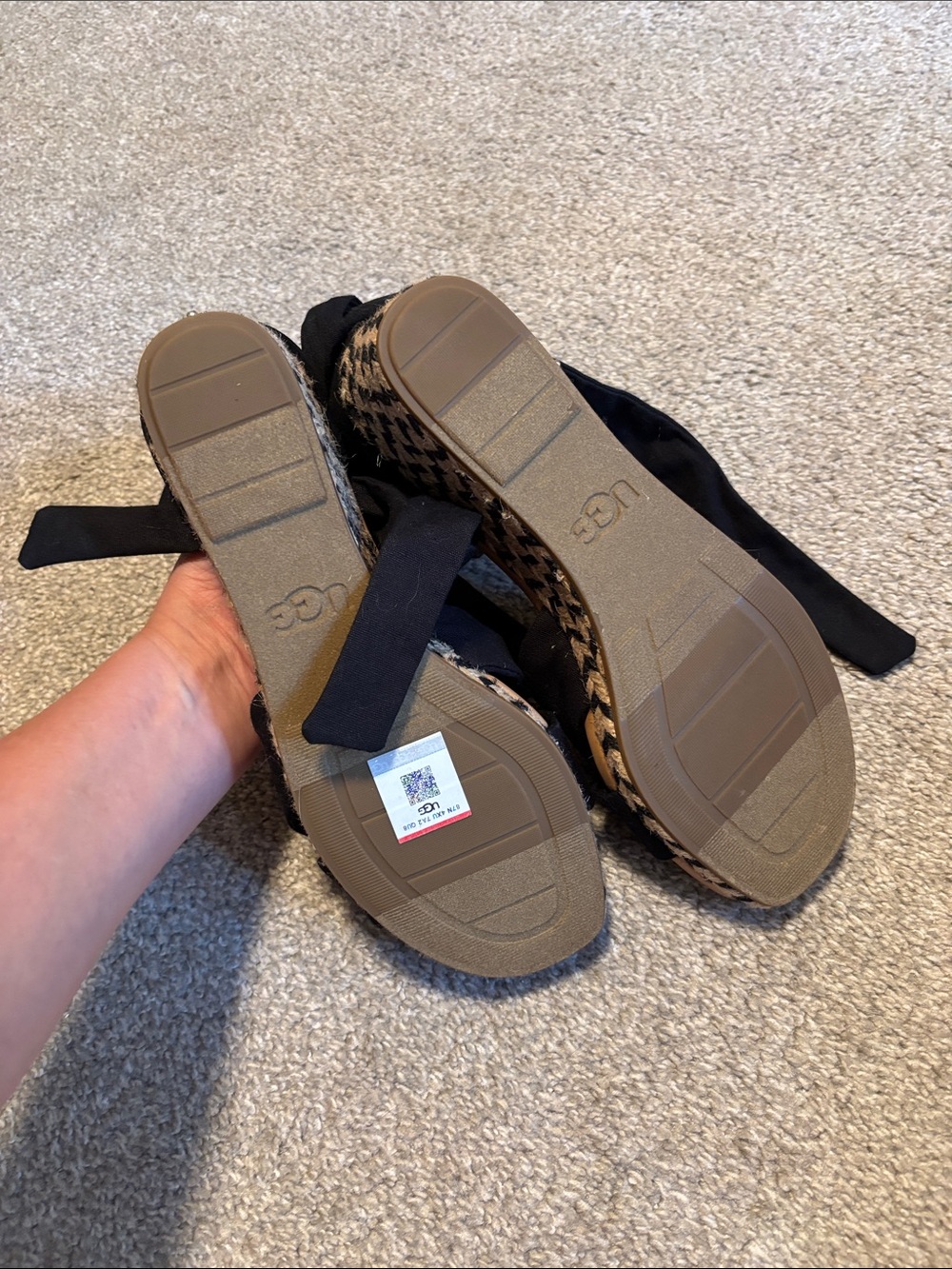 UGG yarrow espadrilles size 9 - Picture 3 of 4
